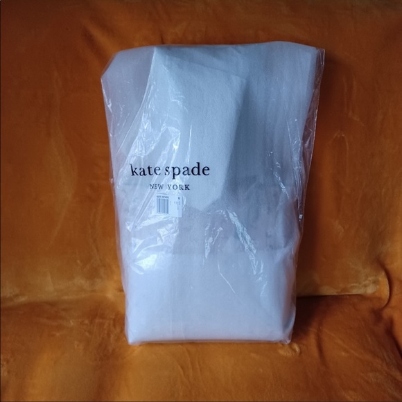 Kate Spade ‘Jana Tote’ still in packaging - Picture 2 of 3
